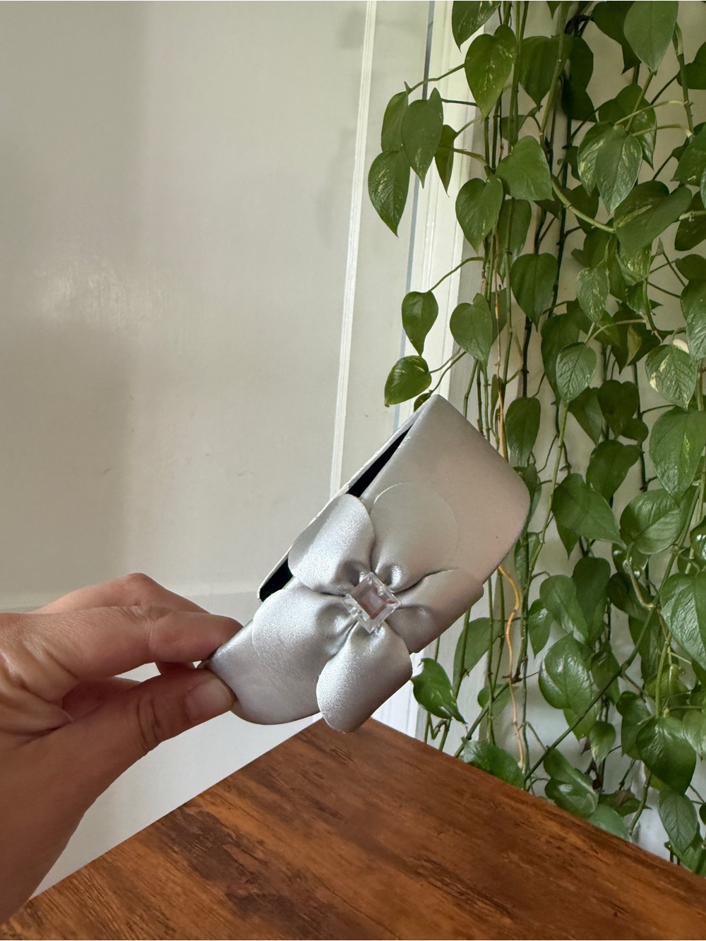 Silver Bow-Accent headband for Women